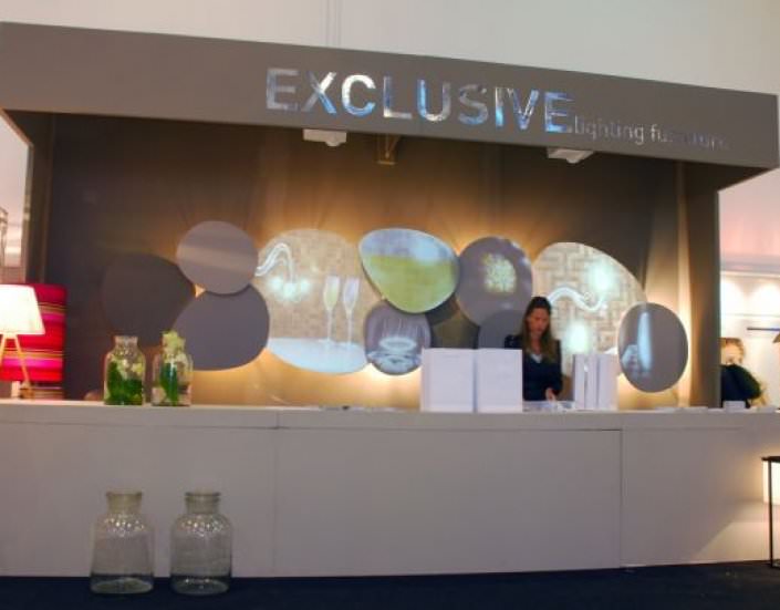 הקמת ביתן אקלוסיב - תערוכת הריהוט