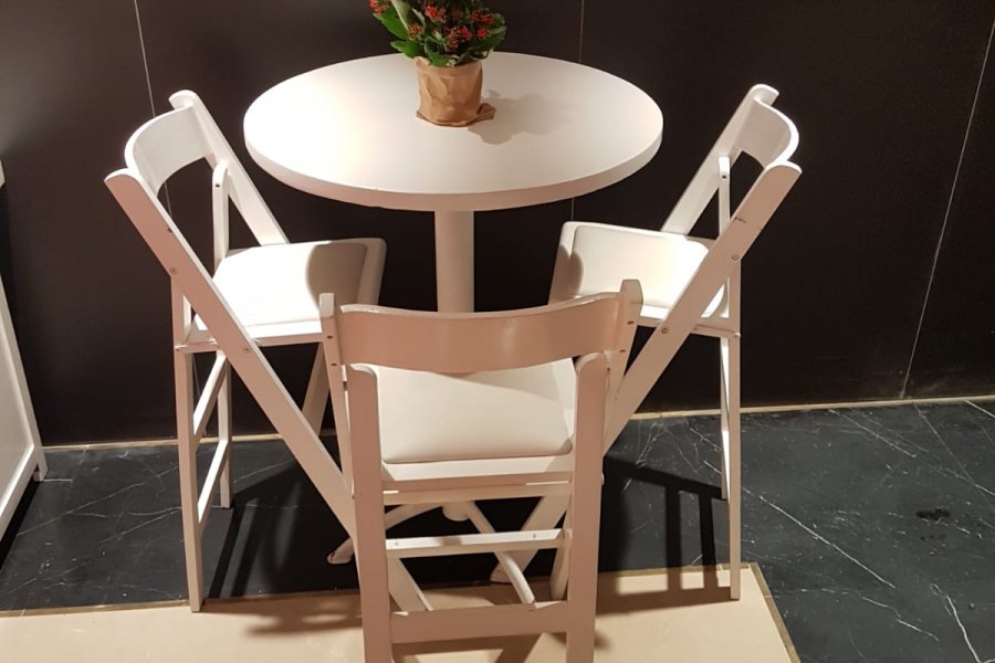 כיסא בר עץ מתקפל