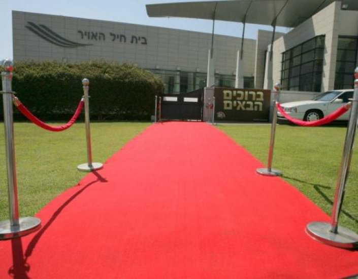 שטיחי לבד במגוון צבעים