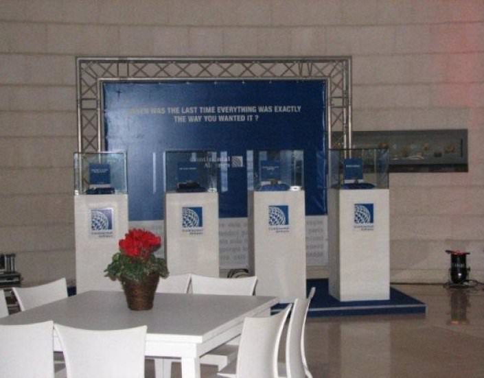 שילוט ממותג