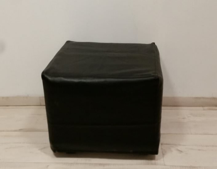 פינת ישיבה נמוכה הדום שחור