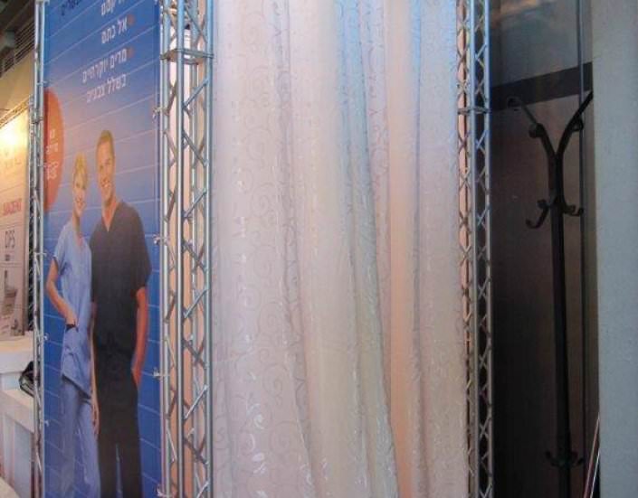 חדר הלבשה ממותג